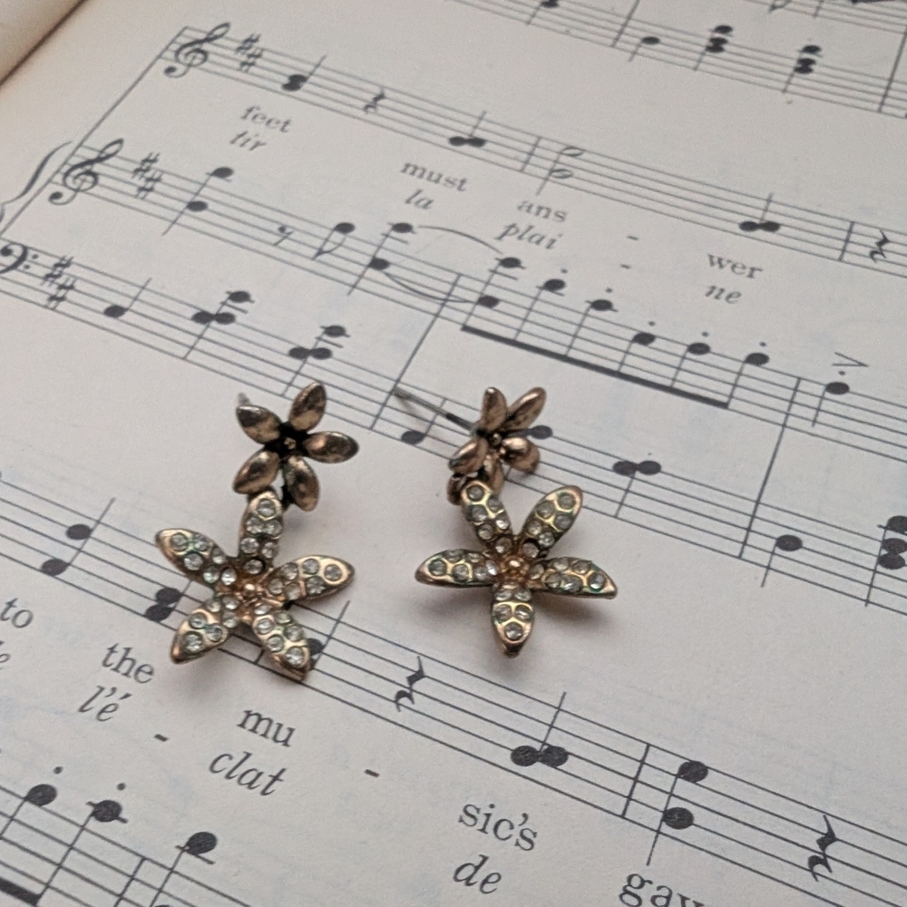 Elegant Floral Crystal Earrings